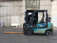 Вилочний навантажувач Sumitomo 11FT25PAXIII21S Вилочний навантажувач Sumitomo 11FT25PAXIII21S
